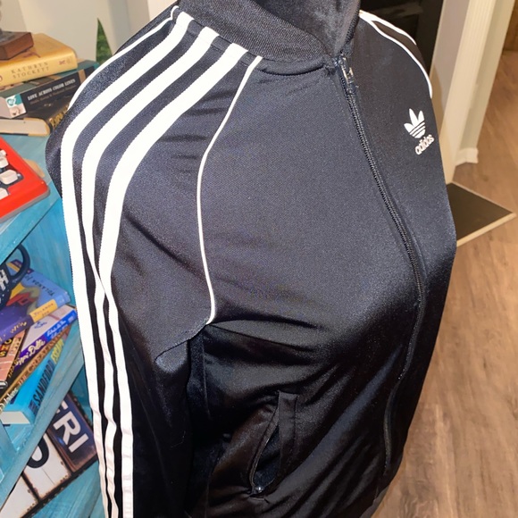 Classic - Picture 2 of 5